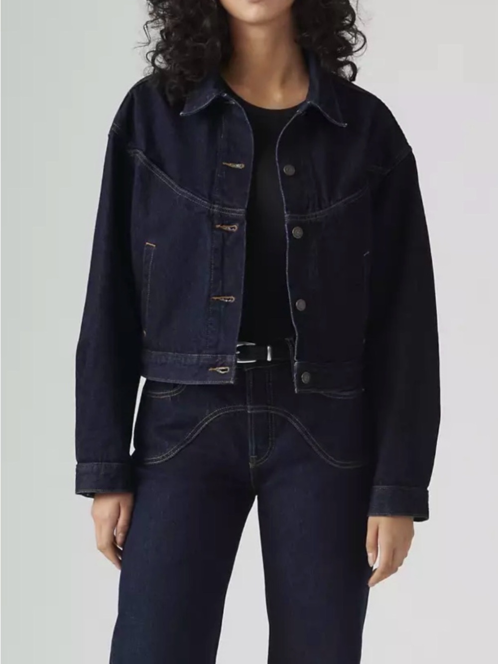 NWT - Levi's® Premium
SHRUNKEN '90S WESTERN TRUCKER JACKET